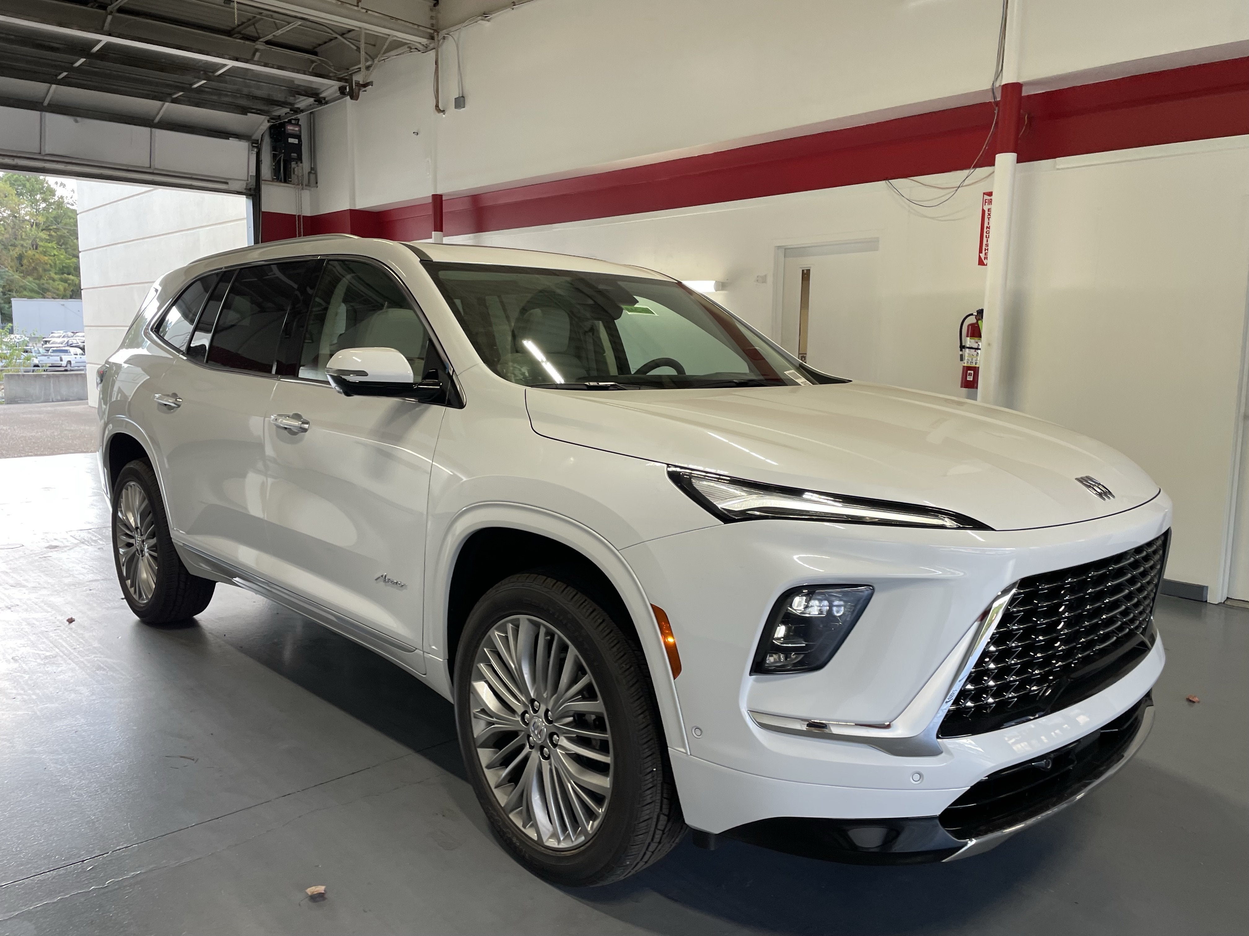 2027 Buick Enclave Avenir
