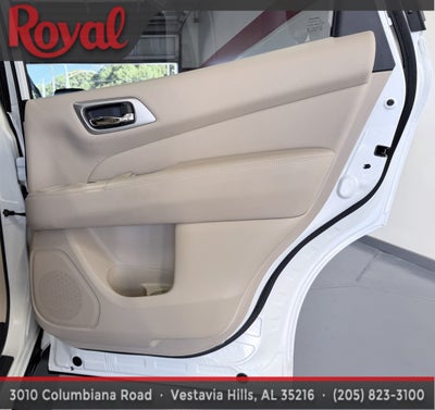 2017 Nissan Pathfinder Platinum