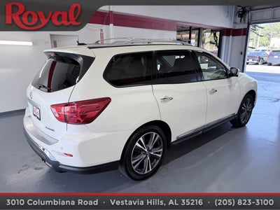 2017 Nissan Pathfinder Platinum
