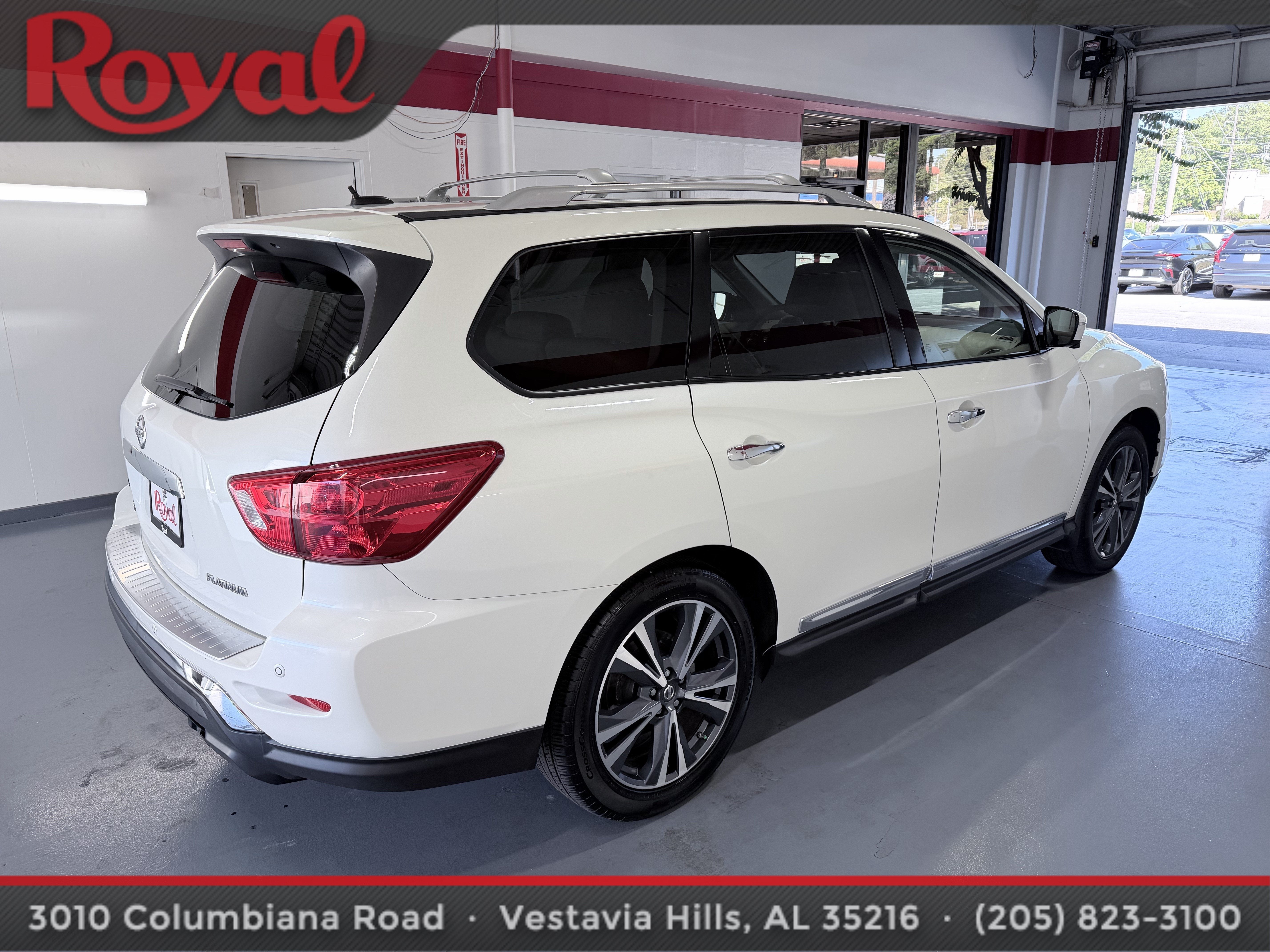 2017 Nissan Pathfinder Platinum
