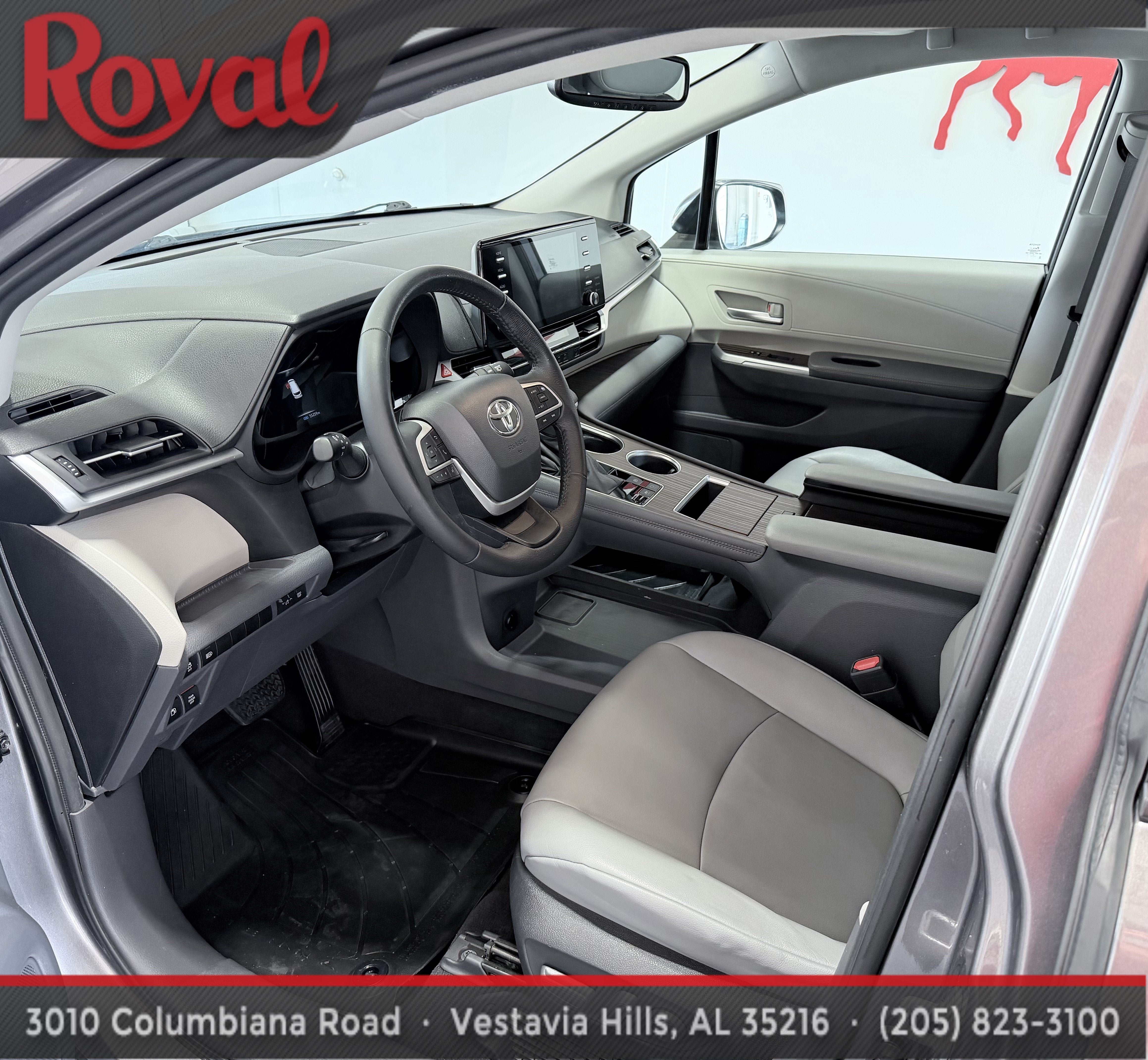 2022 Toyota Sienna XLE