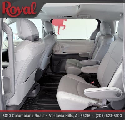 2022 Toyota Sienna XLE