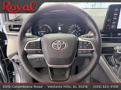 2022 Toyota Sienna XLE