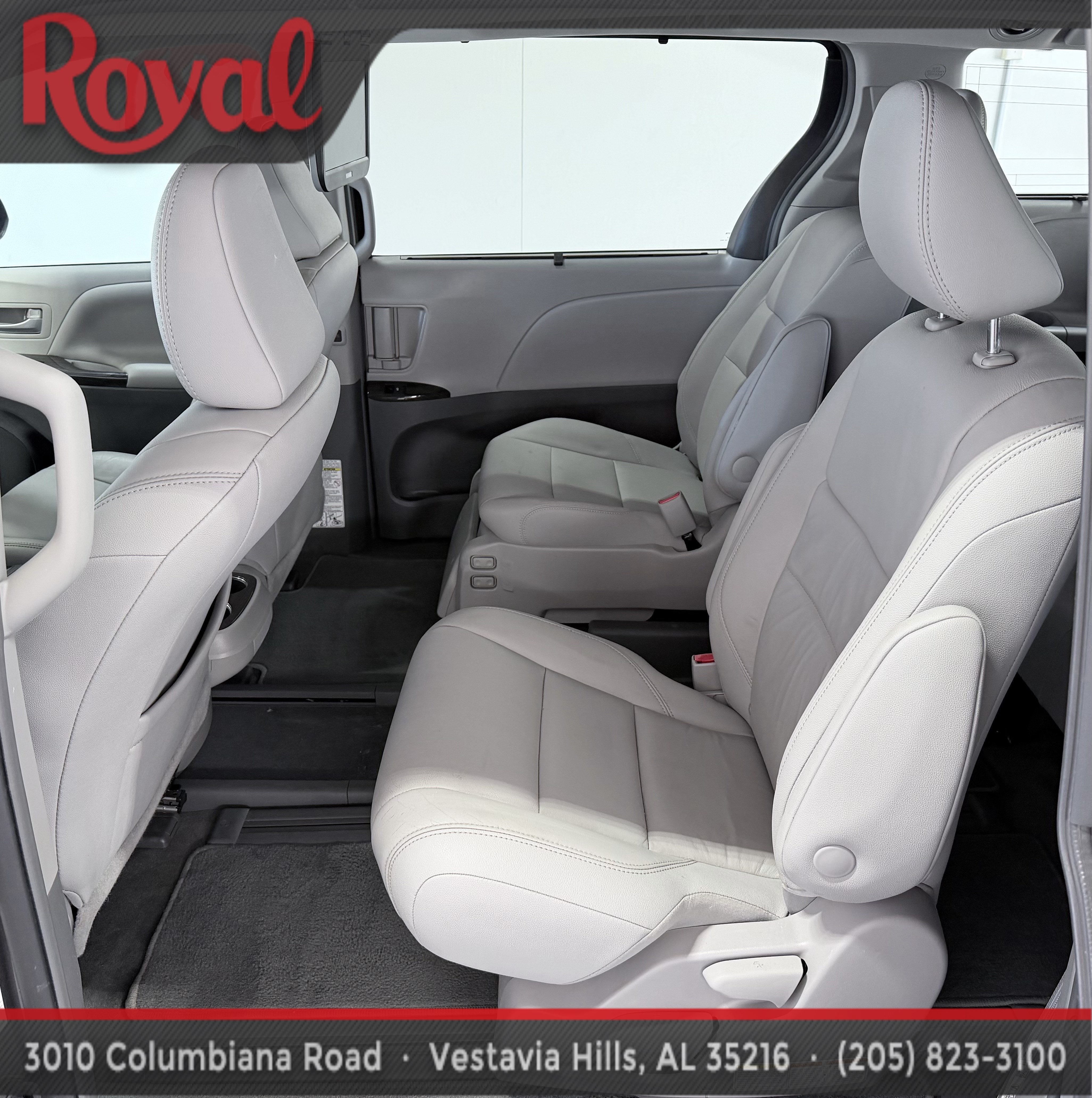 2018 Toyota Sienna XLE Auto Access Seat