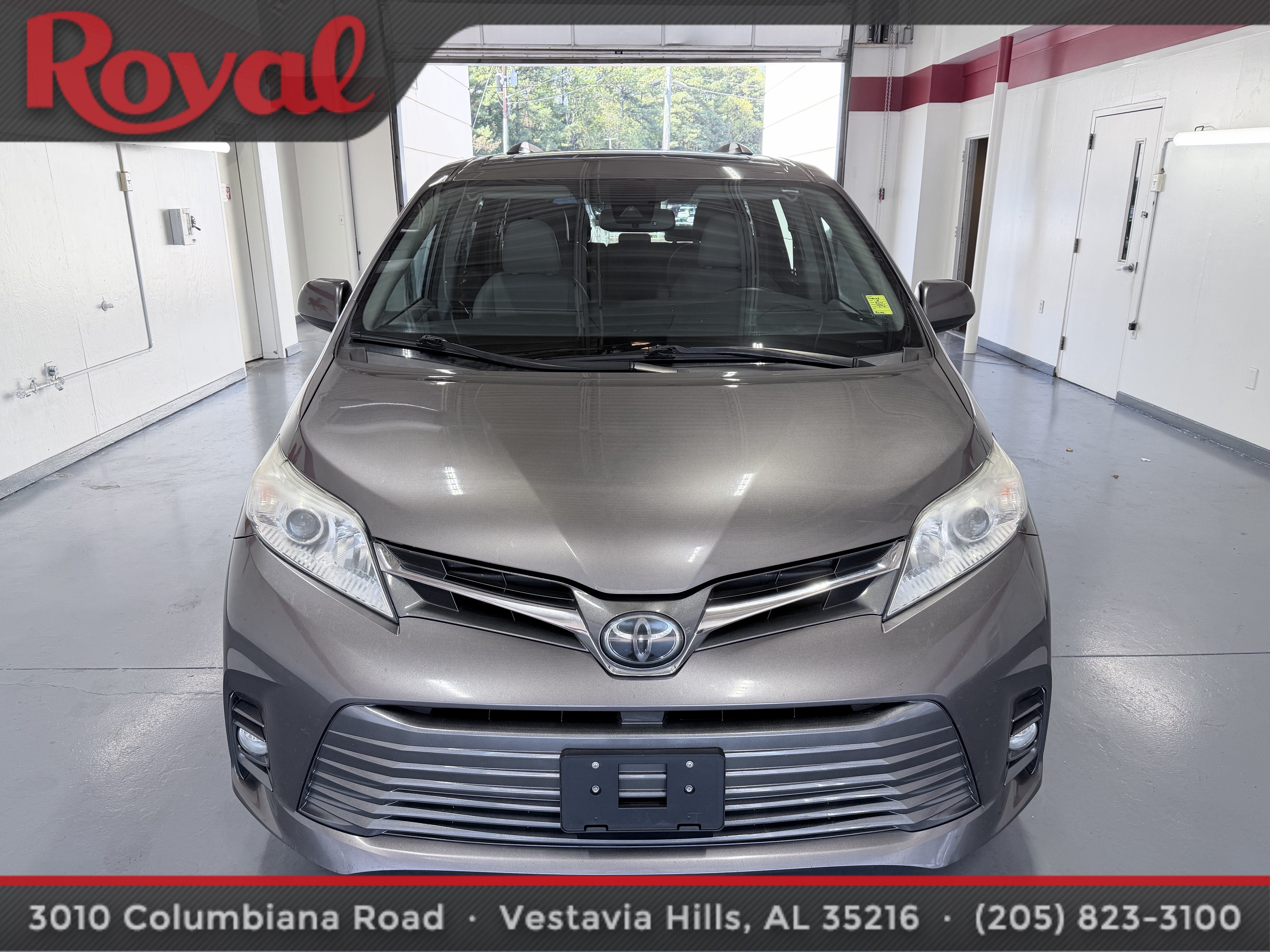 2018 Toyota Sienna XLE Auto Access Seat