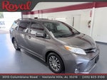 2018 Toyota Sienna XLE Auto Access Seat