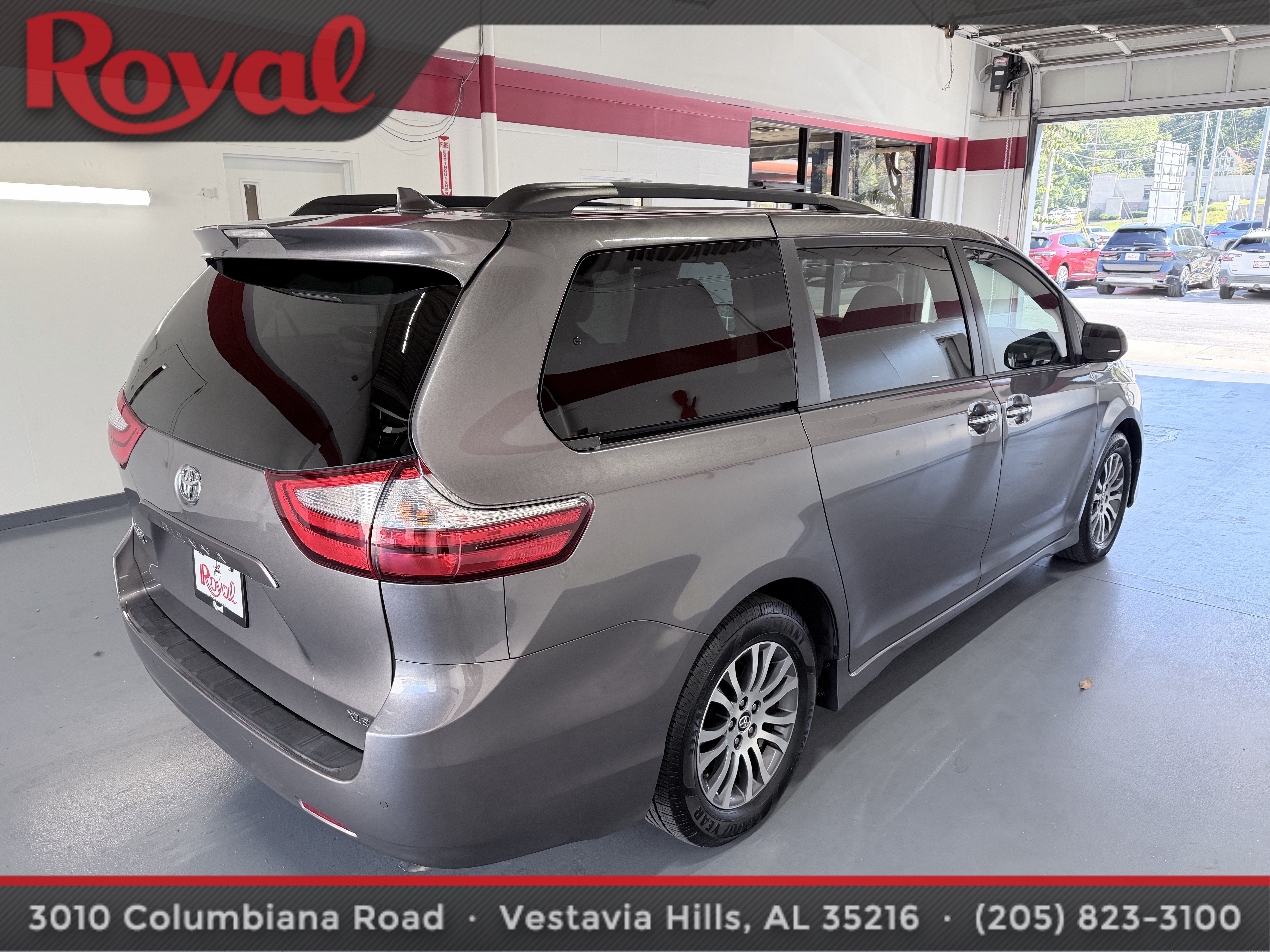 2018 Toyota Sienna XLE Auto Access Seat
