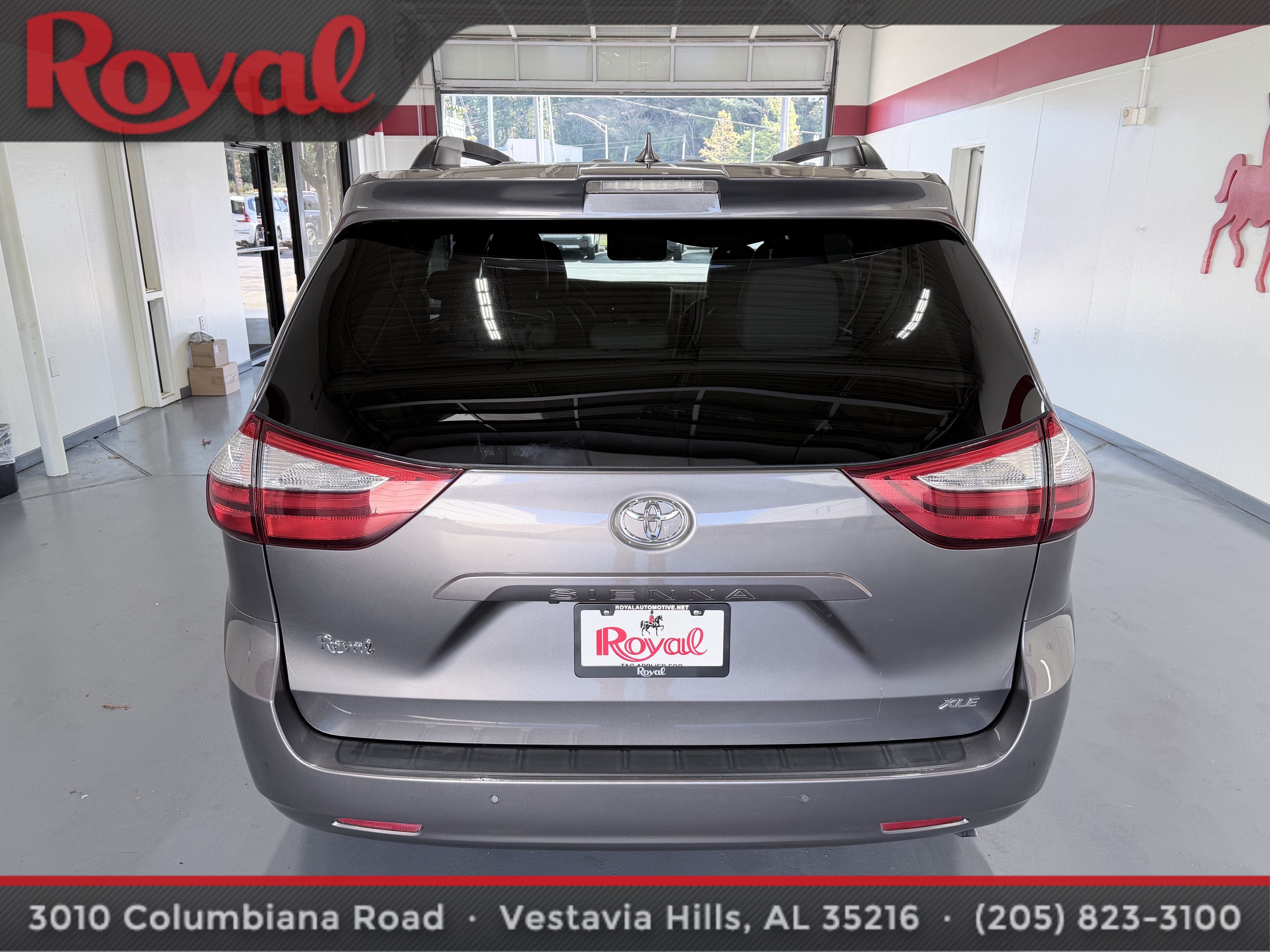 2018 Toyota Sienna XLE Auto Access Seat