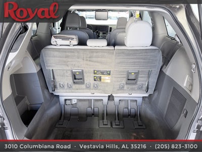 2018 Toyota Sienna XLE Auto Access Seat