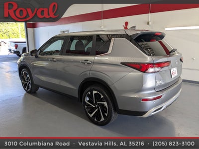 2022 Mitsubishi Outlander SE