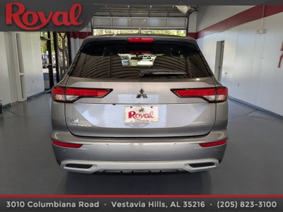 2022 Mitsubishi Outlander SE