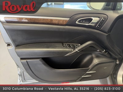 2017 Porsche Cayenne GTS