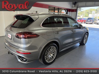 2017 Porsche Cayenne GTS