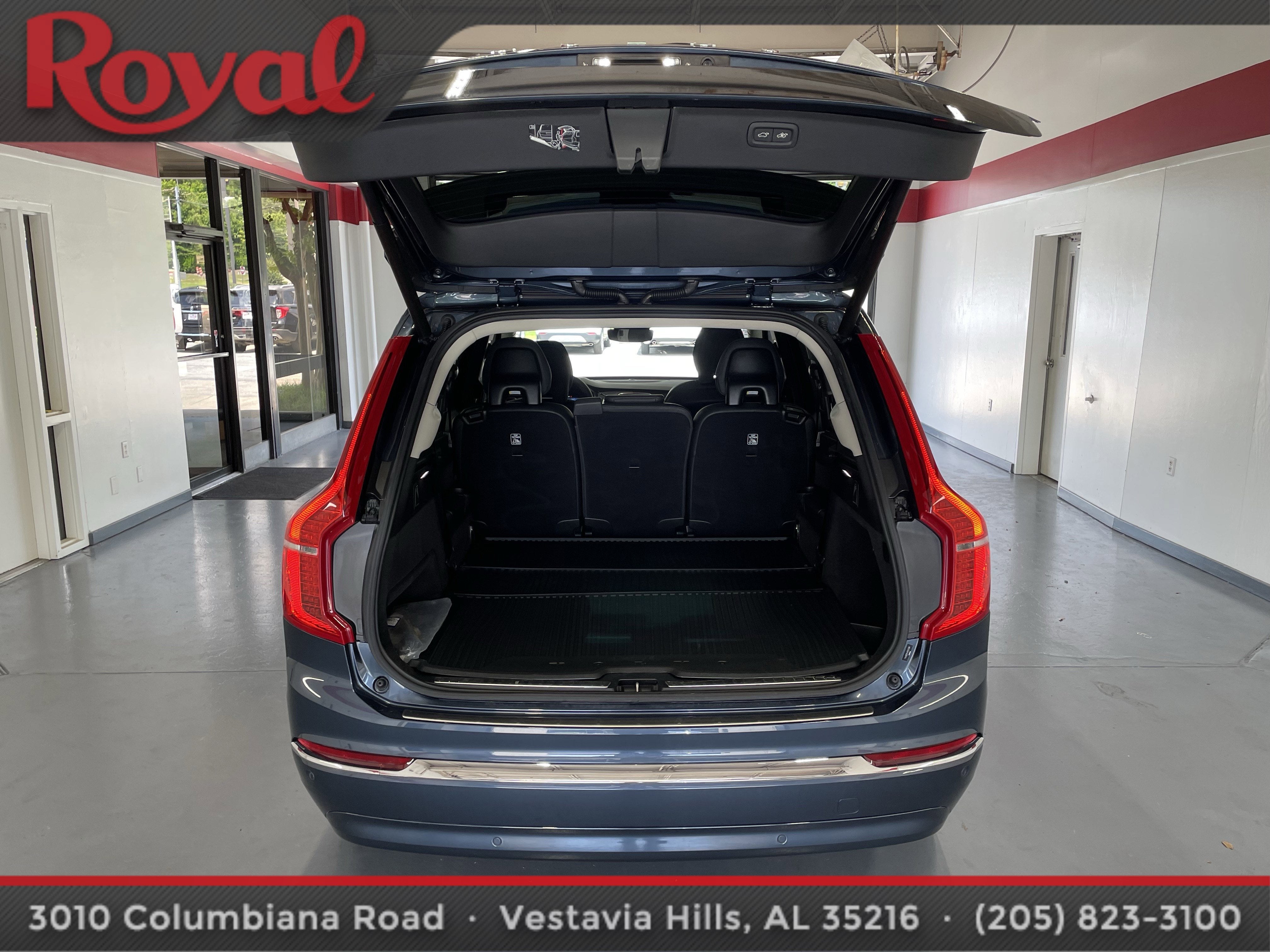 2024 Volvo XC90 Plus Bright Theme