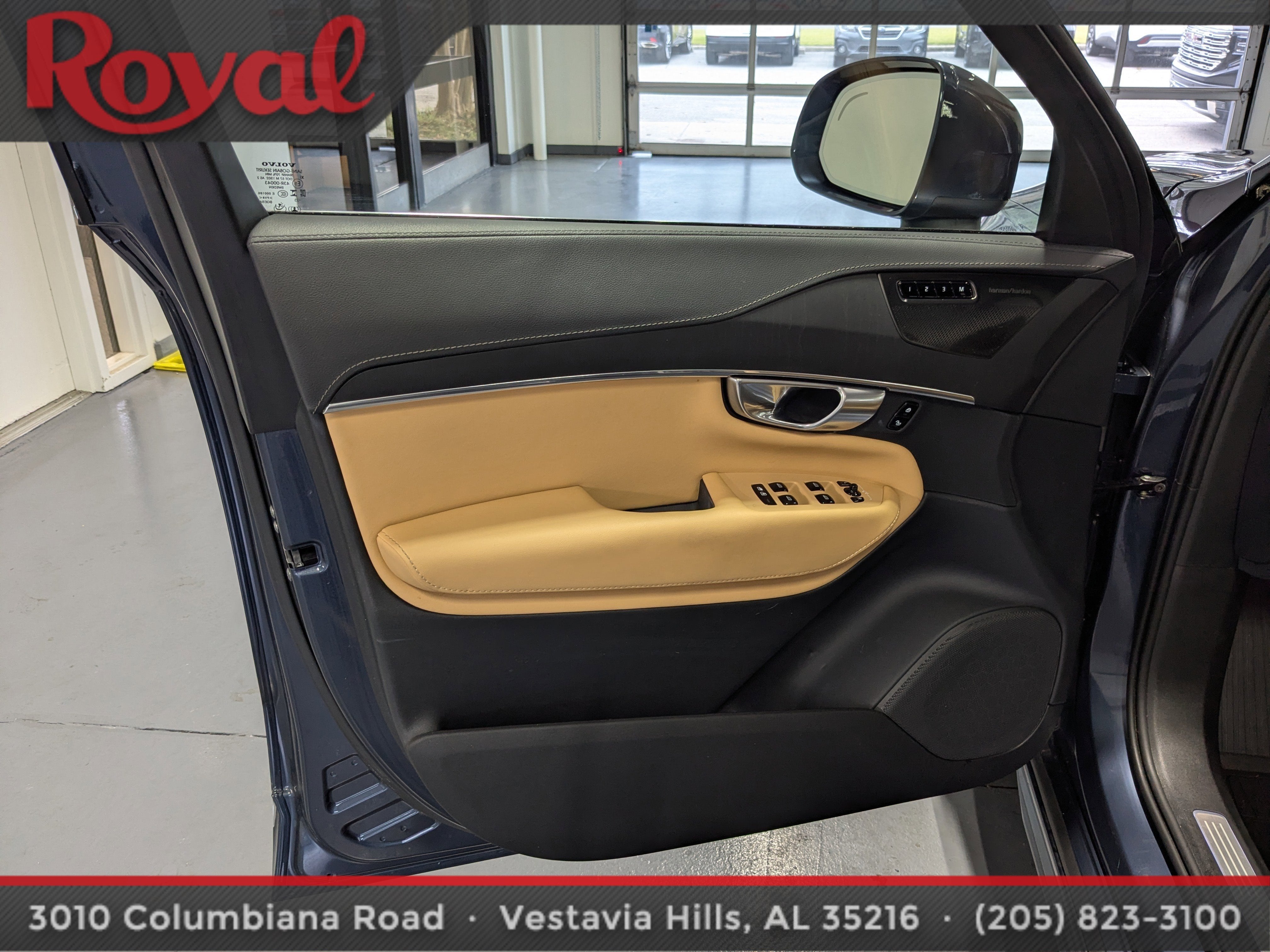 2024 Volvo XC90 Ultimate Bright Theme