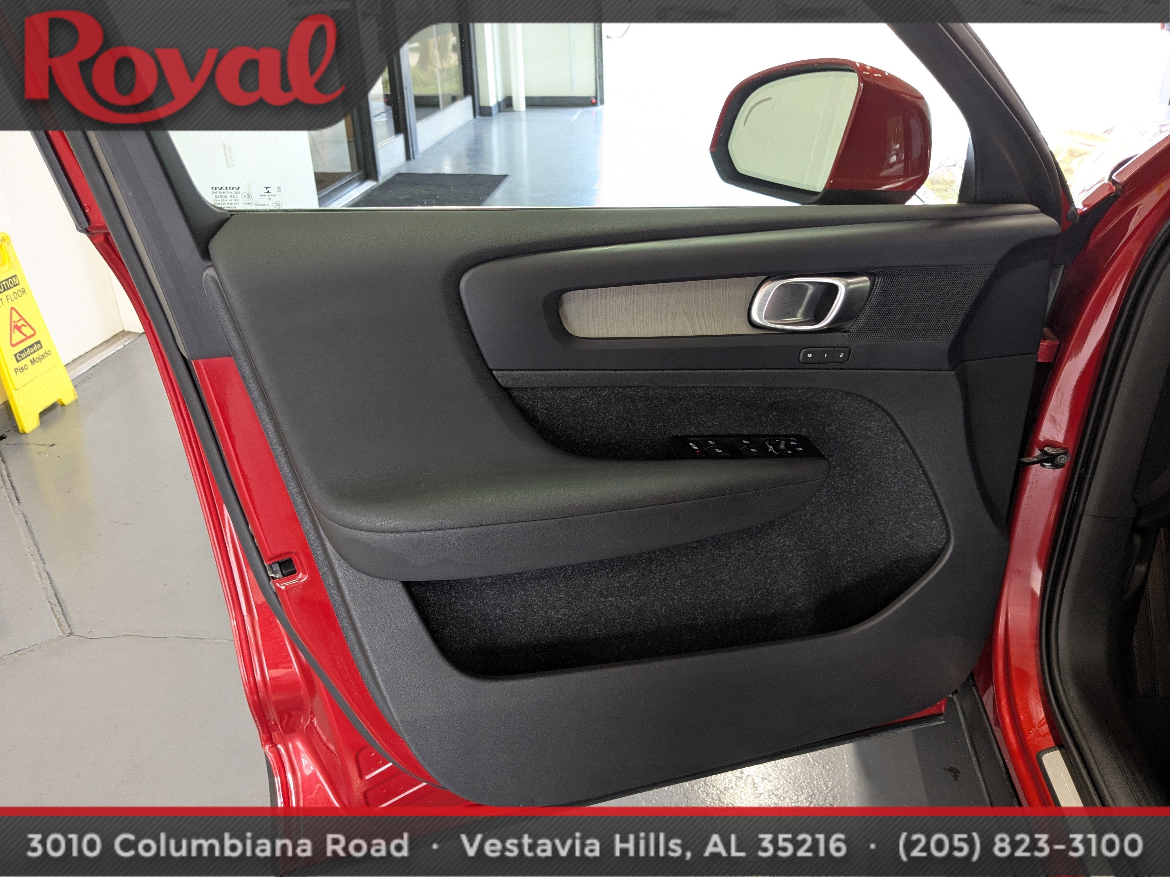 2021 Volvo XC40 Inscription