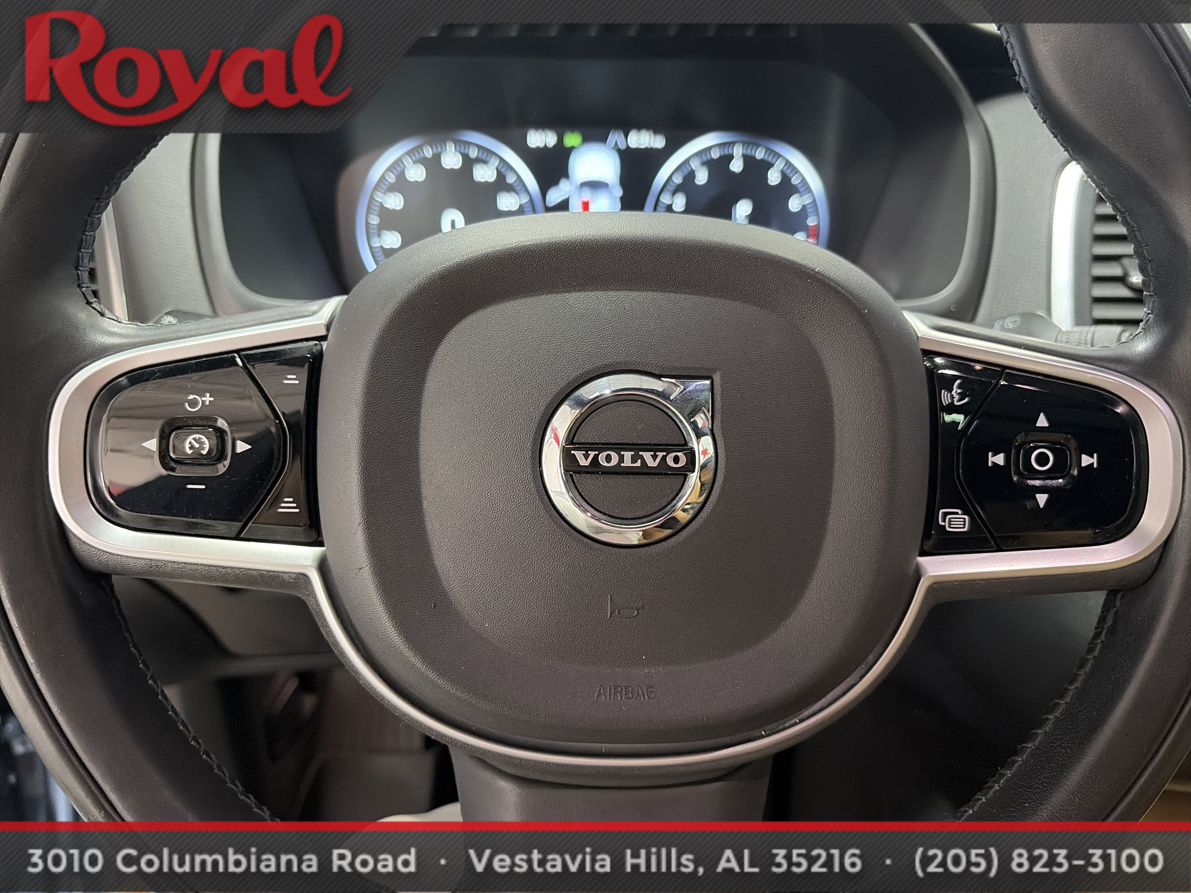 2019 Volvo XC90 Momentum