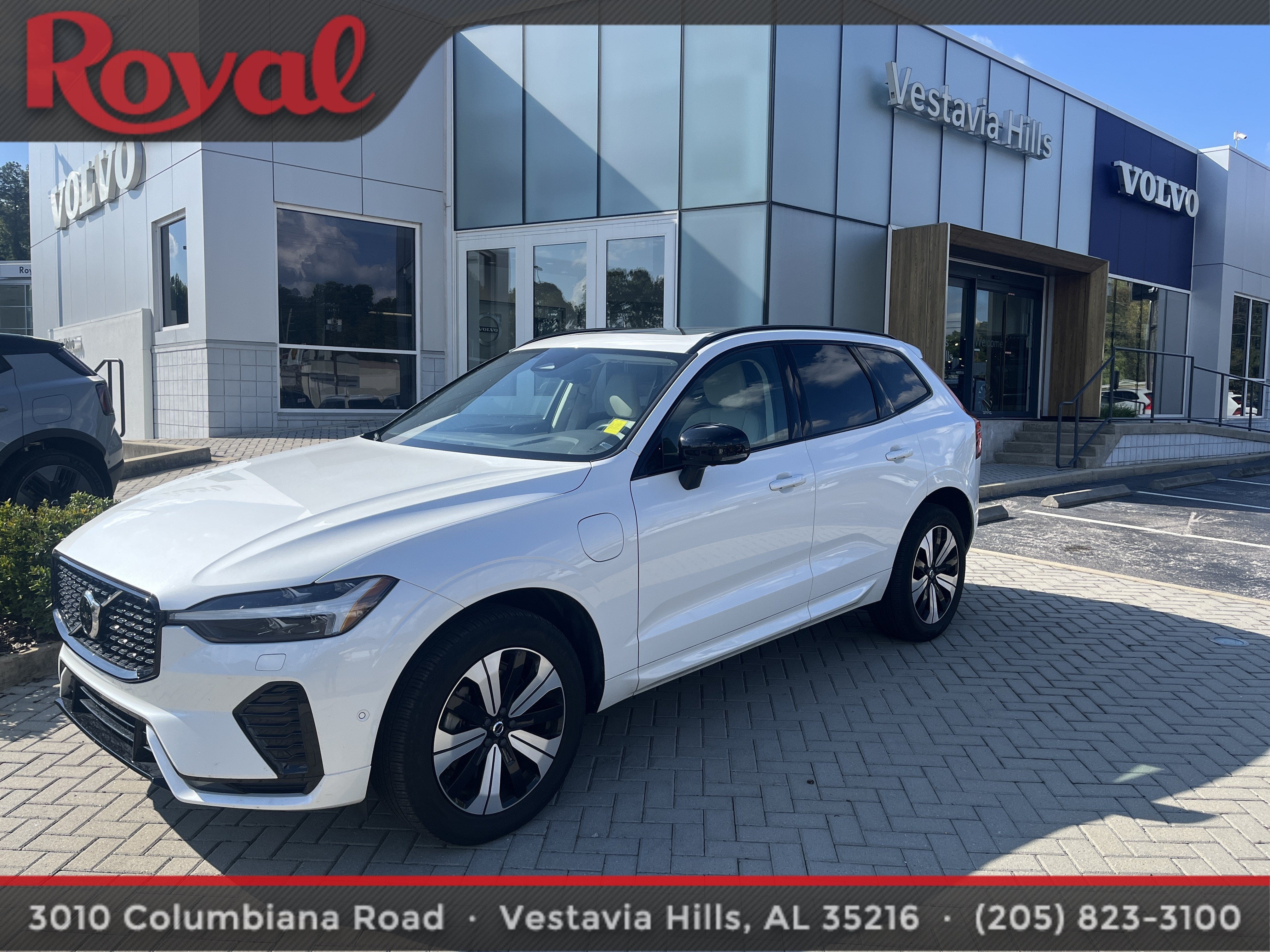 2025 Volvo XC60 Plug-In Hybrid Plus