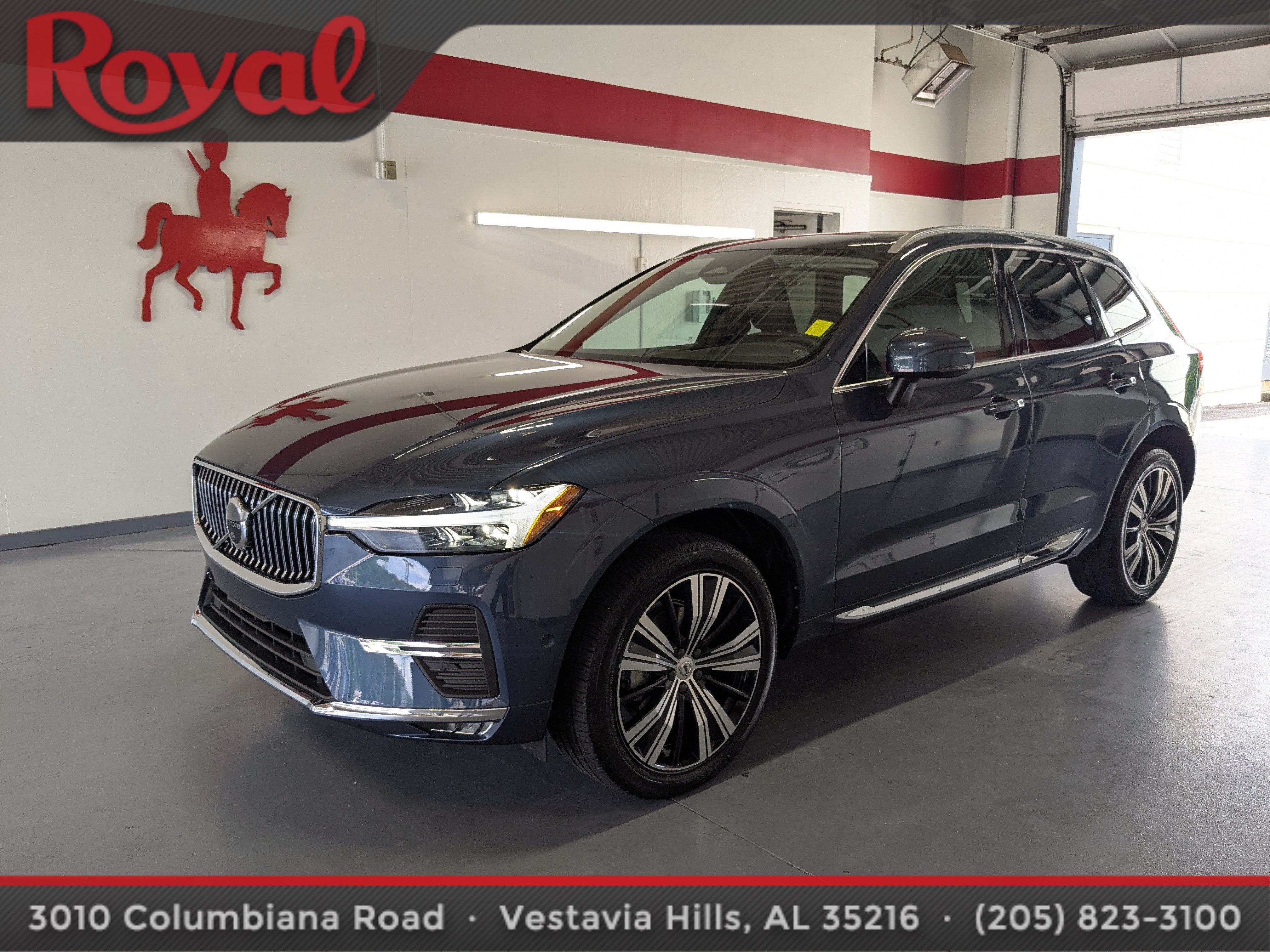 2023 Volvo XC60 Plus Bright Theme