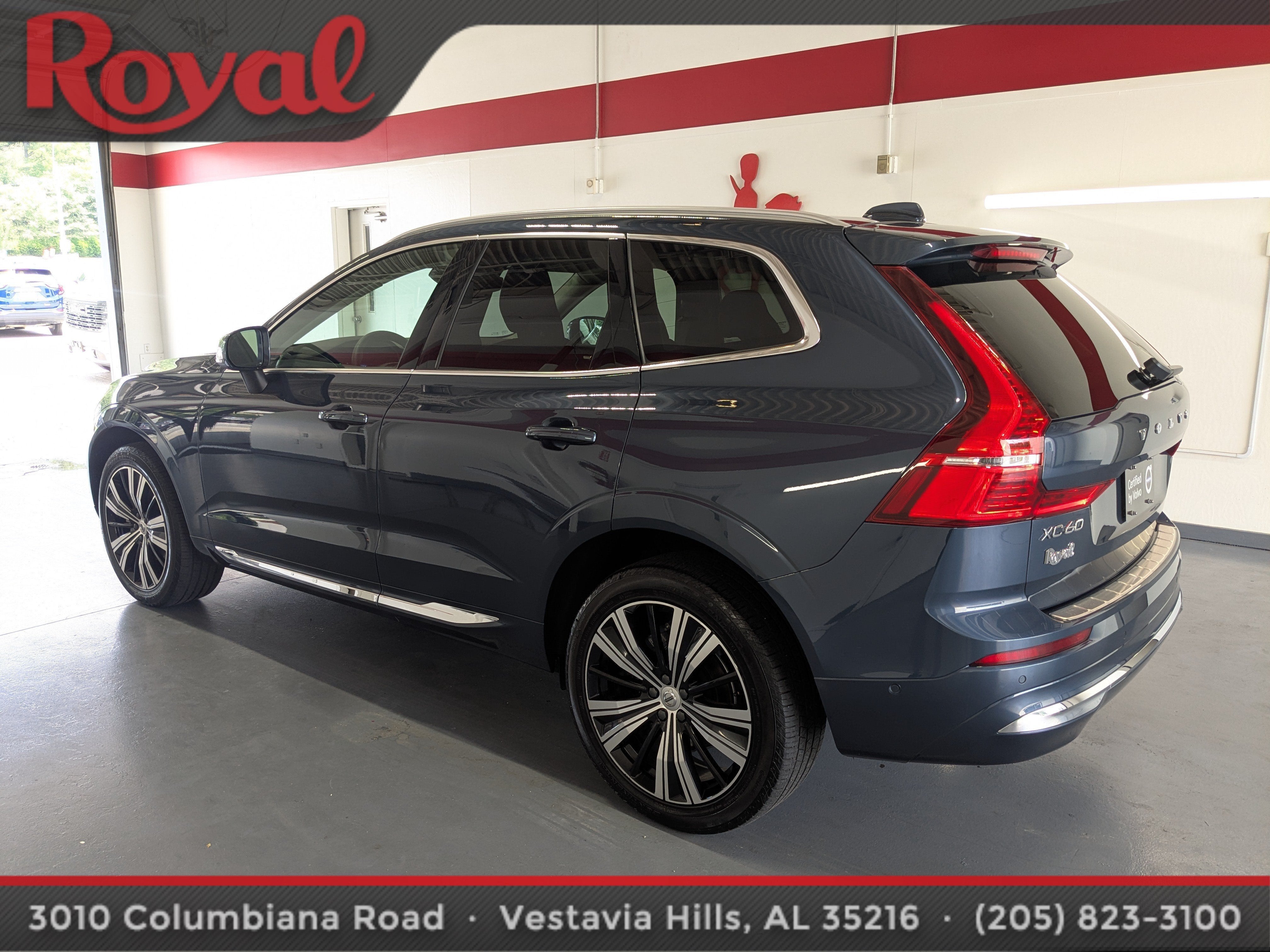 2023 Volvo XC60 Plus Bright Theme