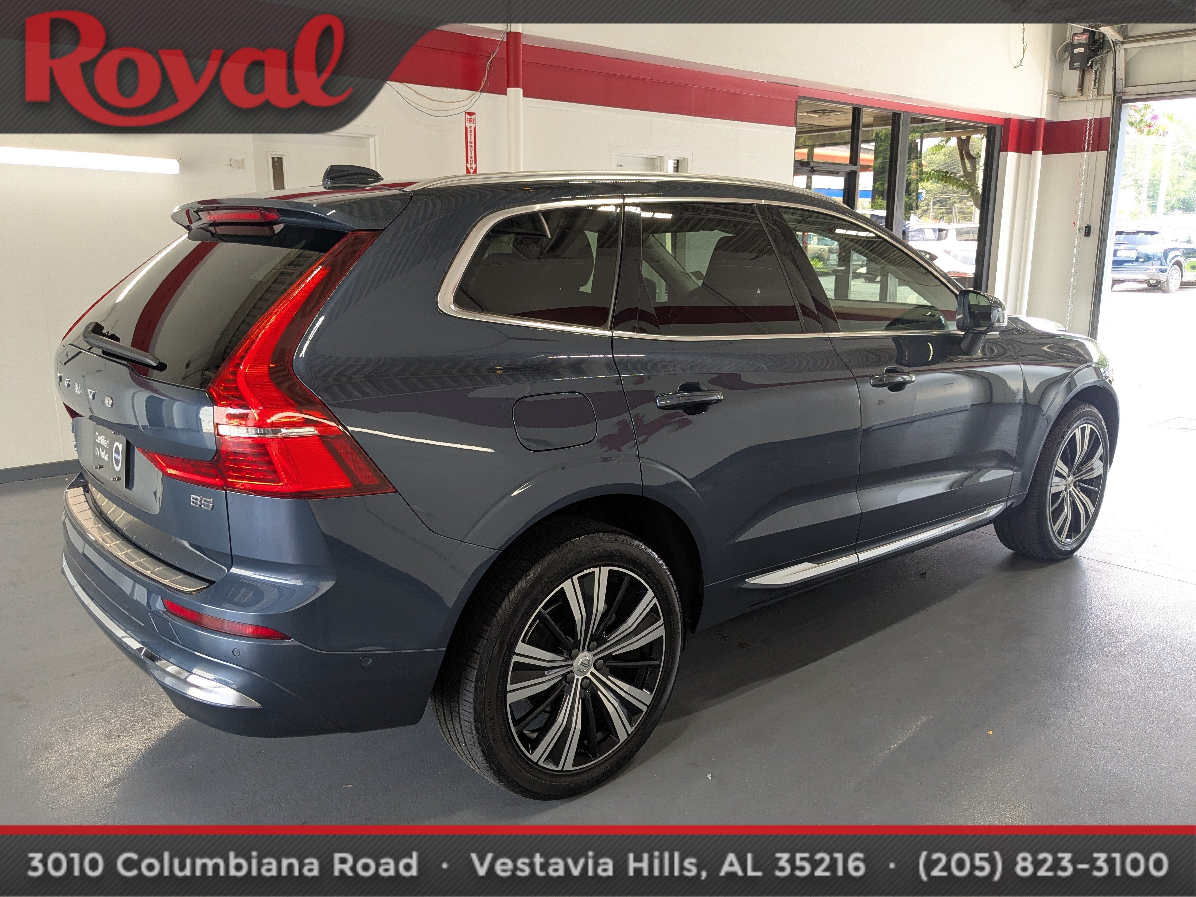 2023 Volvo XC60 Plus Bright Theme