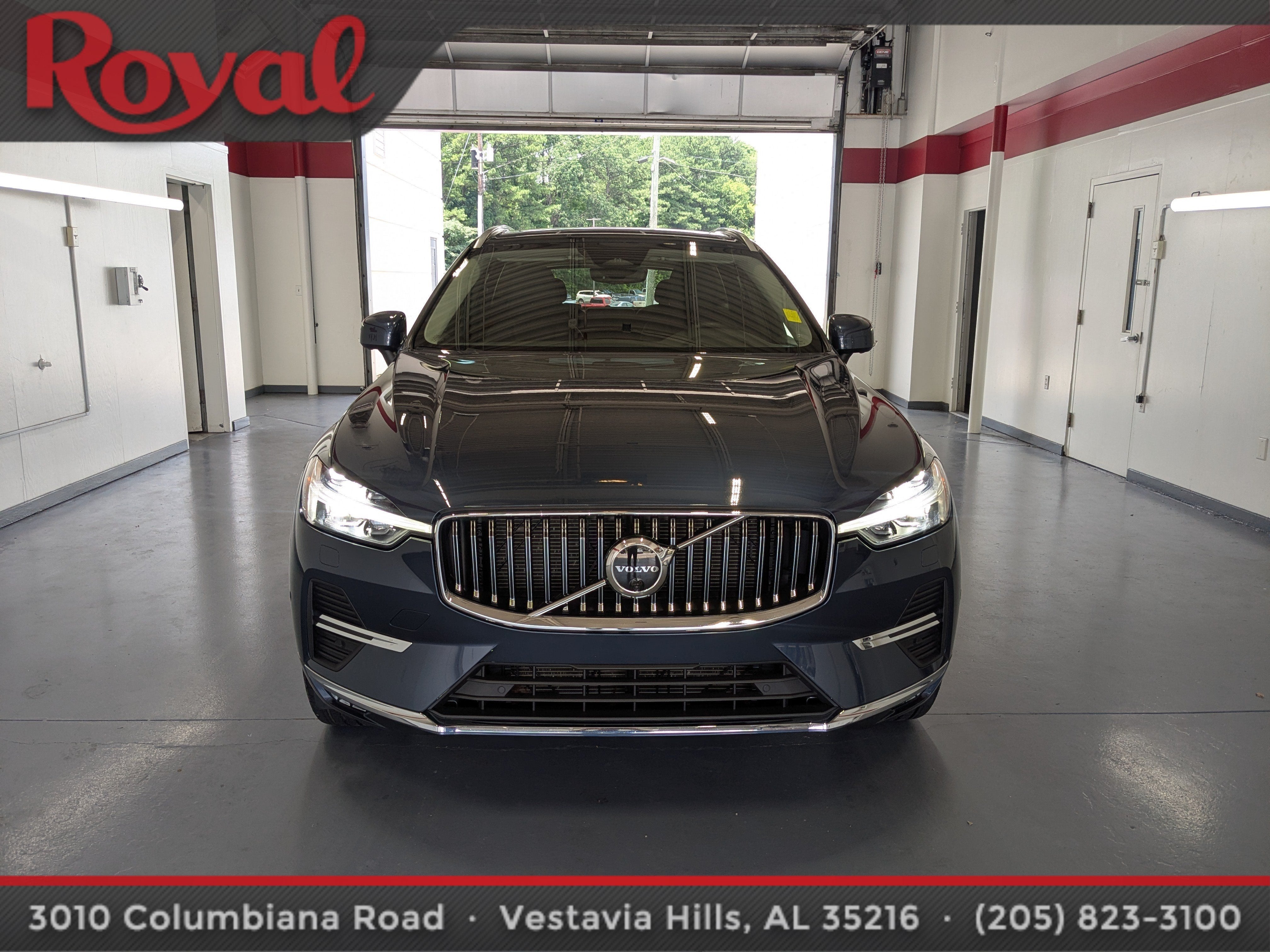 2023 Volvo XC60 Plus Bright Theme