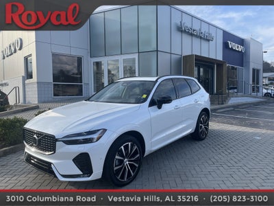 2023 Volvo XC60 Plus Dark Theme