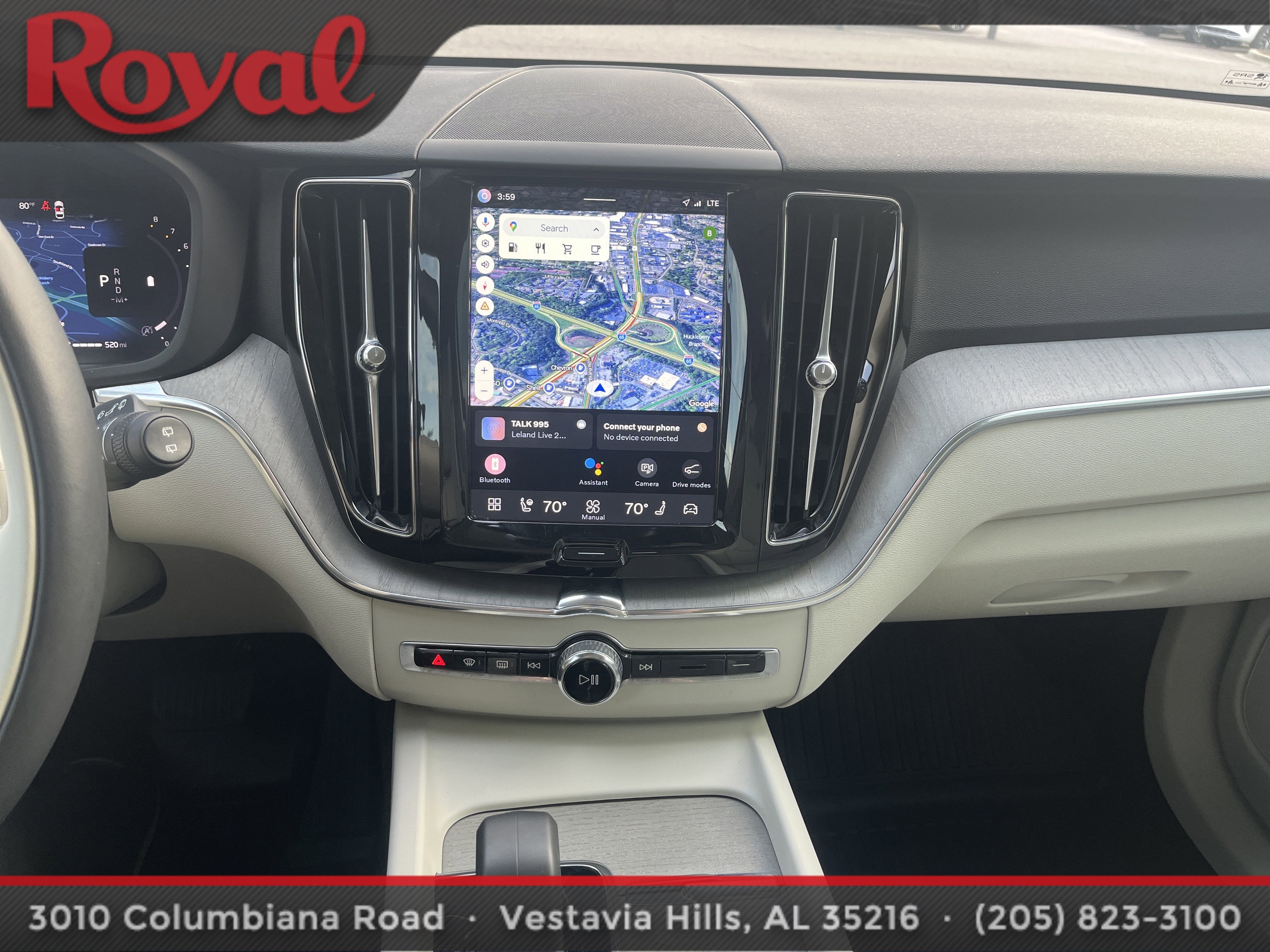 2023 Volvo XC60 Plus Dark Theme