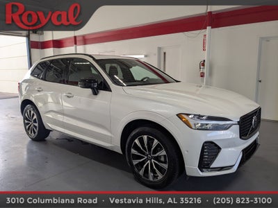 2024 Volvo XC60 Plus Dark Theme