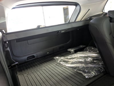 2024 Volvo XC60 Plus Dark Theme