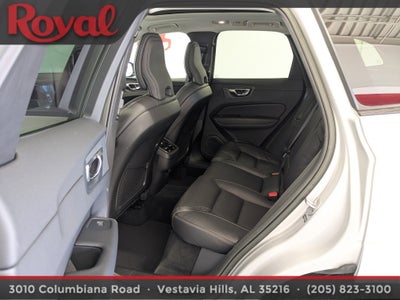 2023 Volvo XC60 Ultimate Dark Theme