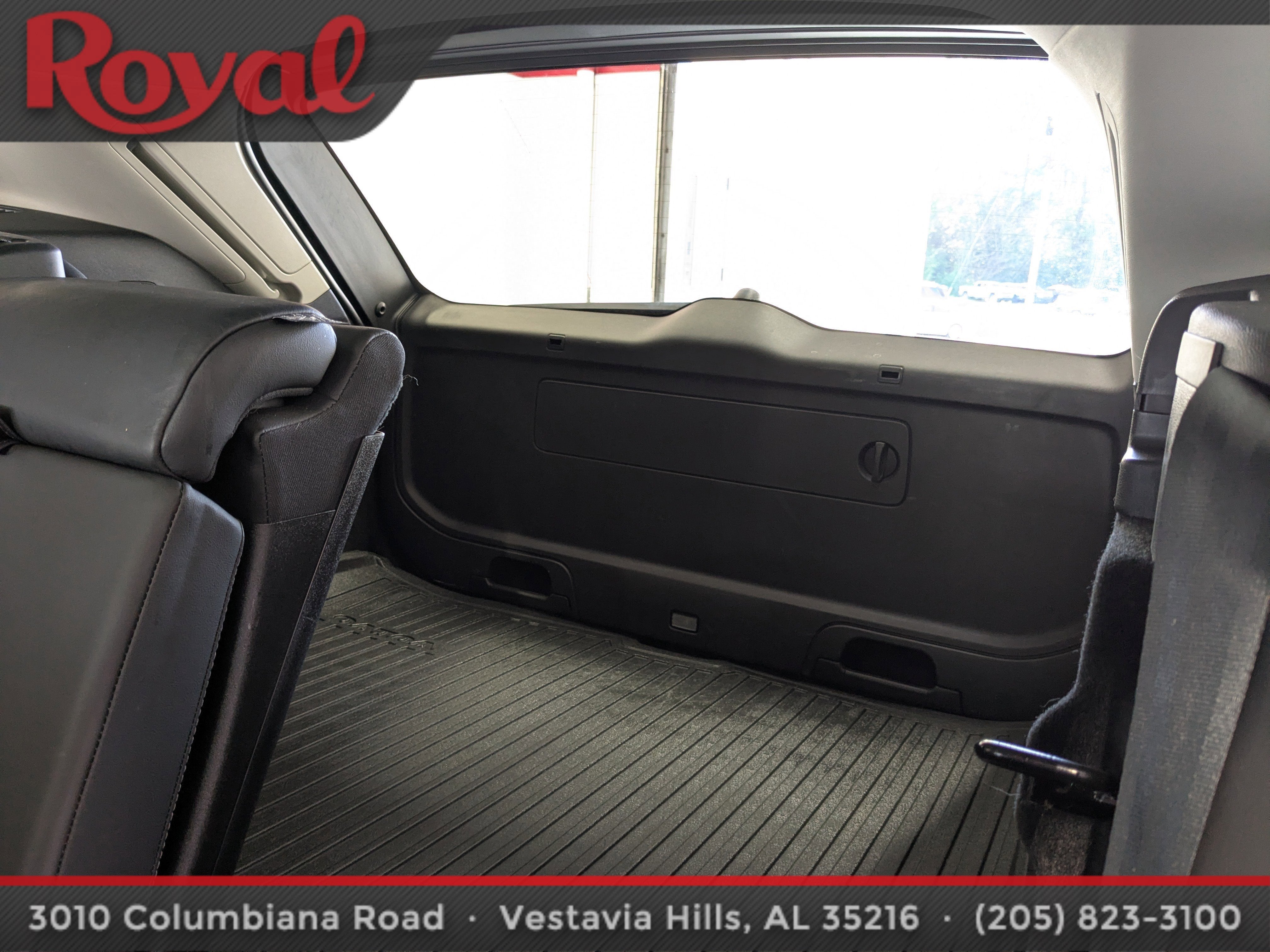 2023 Volvo XC60 Ultimate Dark Theme