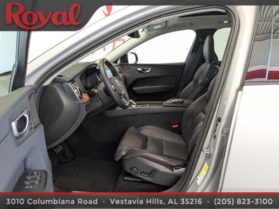 2023 Volvo XC60 Ultimate Dark Theme