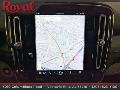 2023 Volvo XC40 Plus Bright Theme