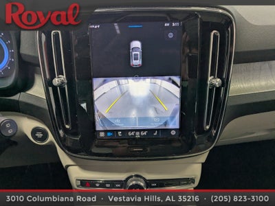 2024 Volvo XC40 Plus Dark Theme