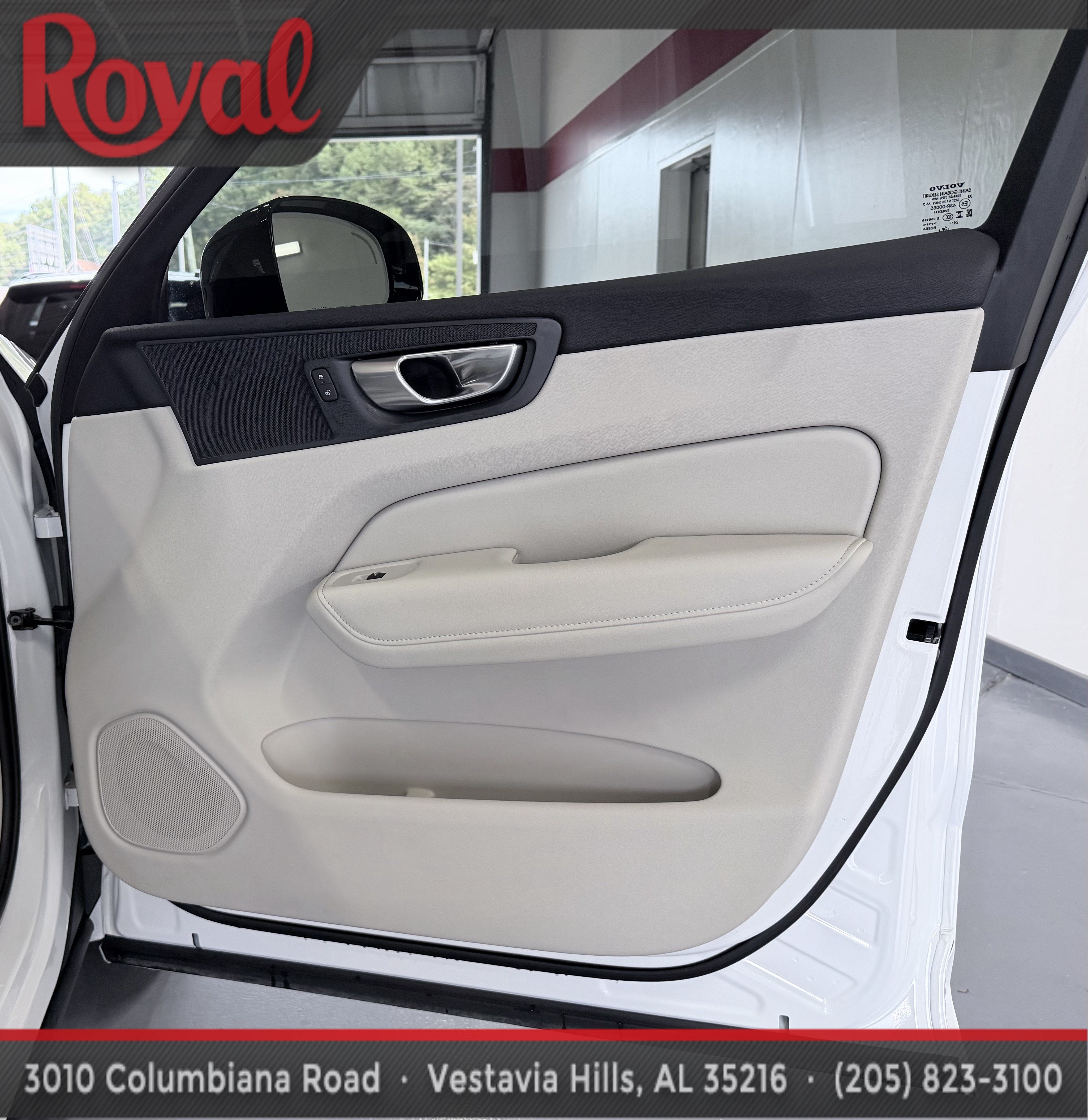 2025 Volvo XC60 Plus